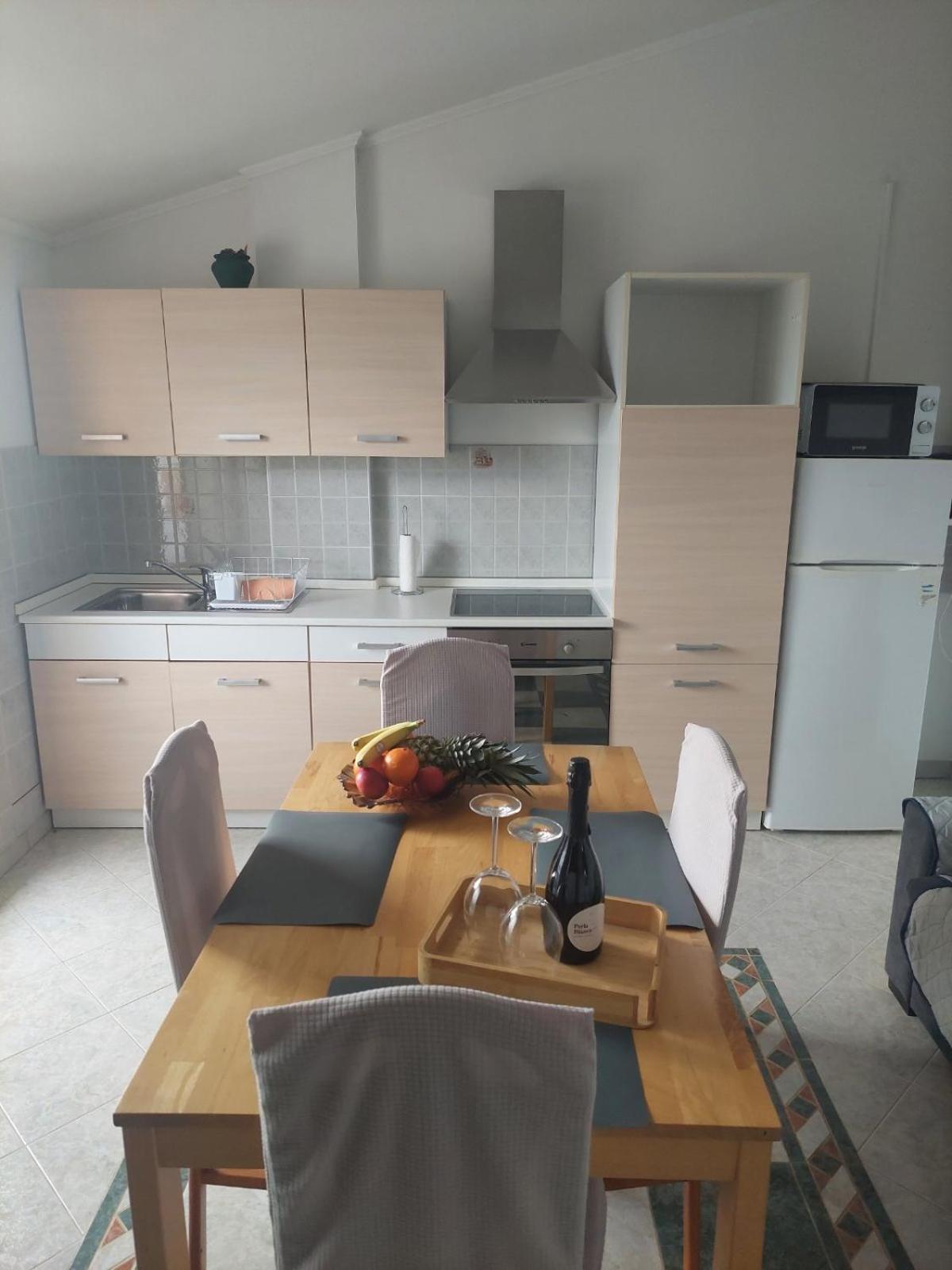 Apartman Andela Labinci Exteriér fotografie